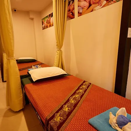 Rose Apple Hotel