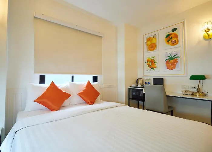 Rose Apple Hotel